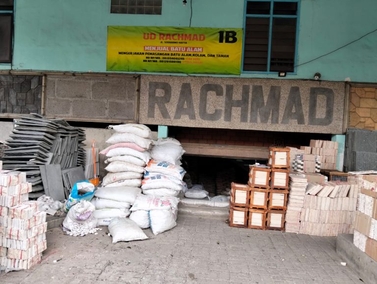 Jual Batu Alam Malang : Andesit, Candi, dan Koral Berkualitas